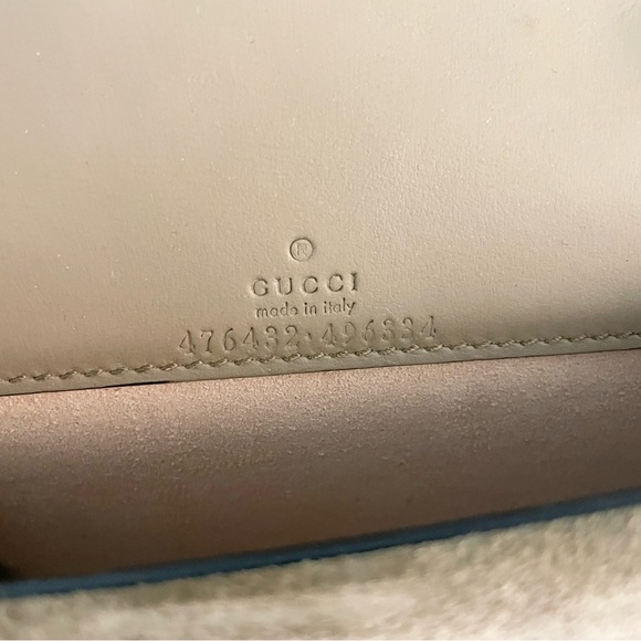 Gucci DIONYSUS GG SUPREME SUPER MINI BAG - Picture 6 of 17